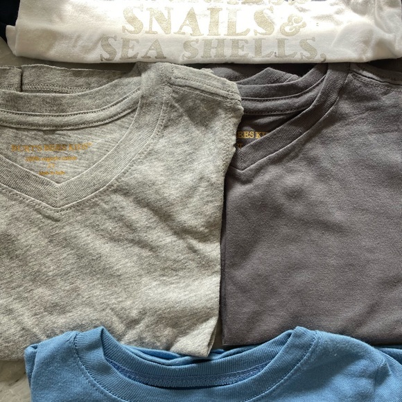 Bundle of 4 t shirts, size 2T, by Burt’s Bees Baby - Picture 4 of 4